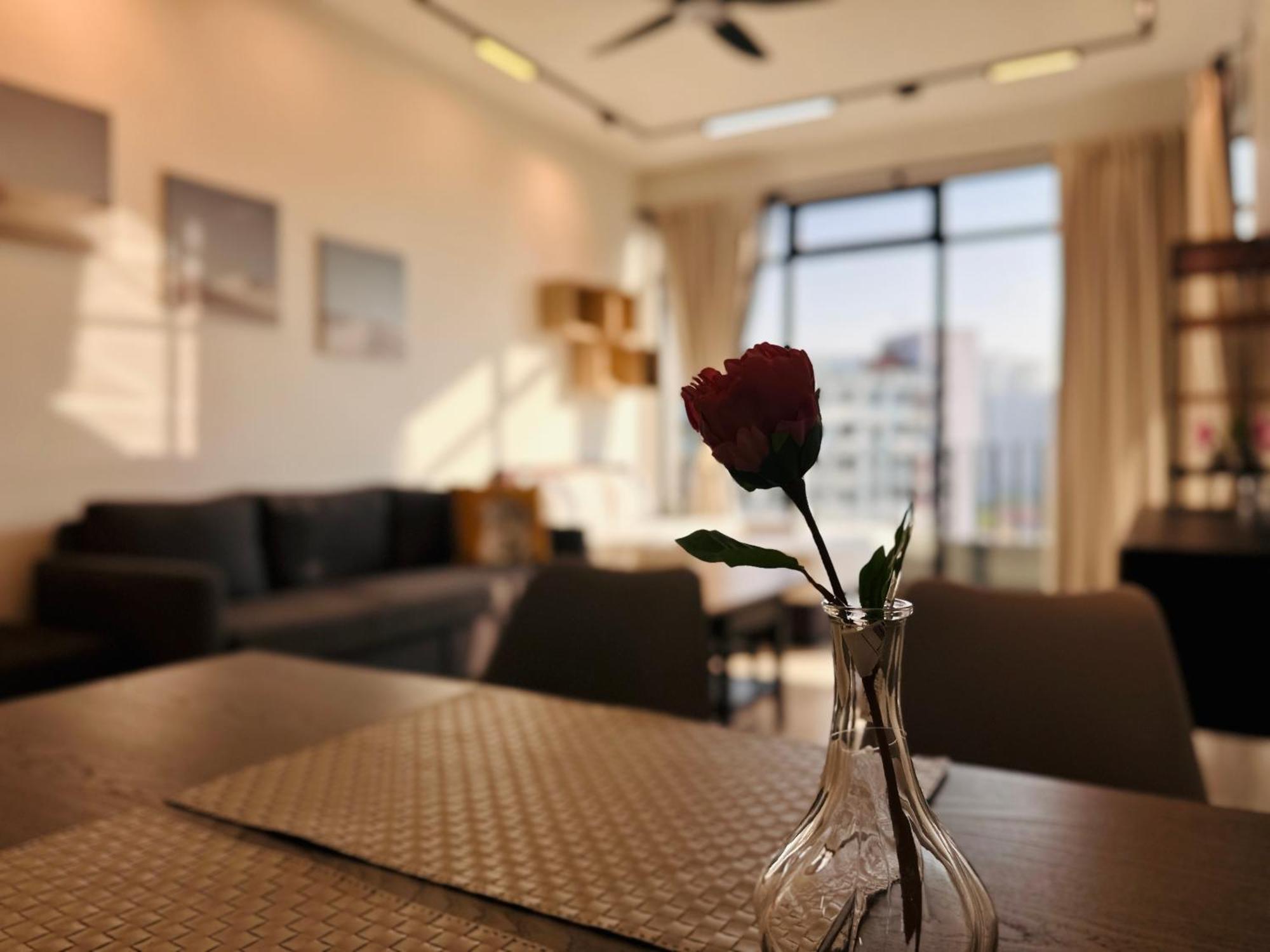 New Georgetown Instagramable 2Br Homestay For 10Pax 无敌美景两房民宿 Beacon Executive Suite Bagian luar foto