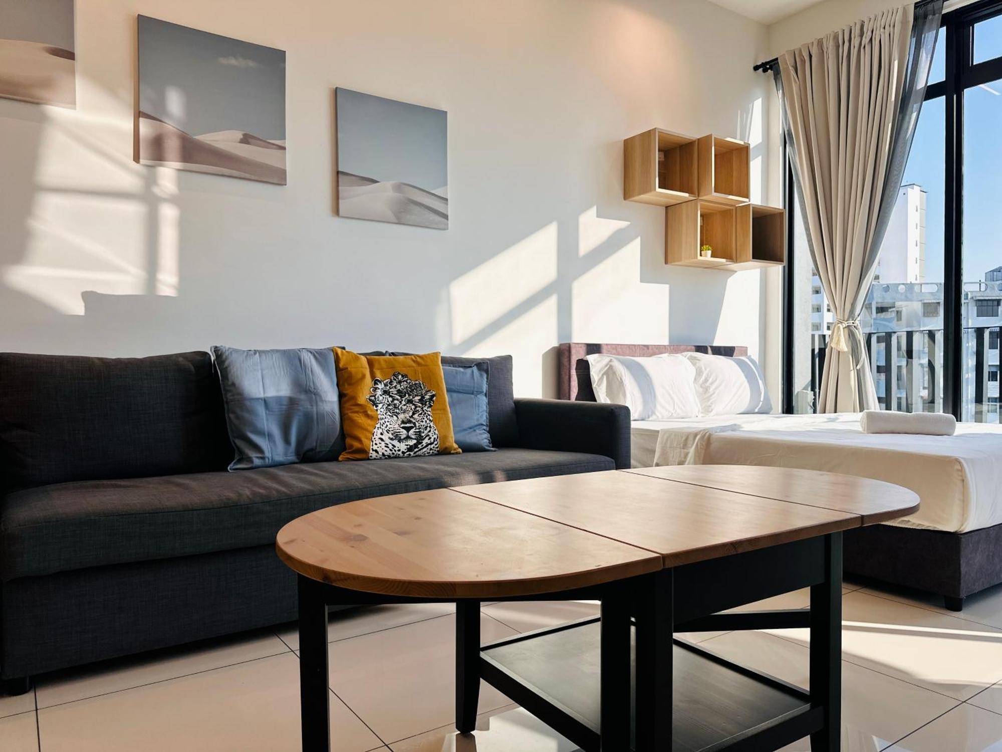 New Georgetown Instagramable 2Br Homestay For 10Pax 无敌美景两房民宿 Beacon Executive Suite Bagian luar foto