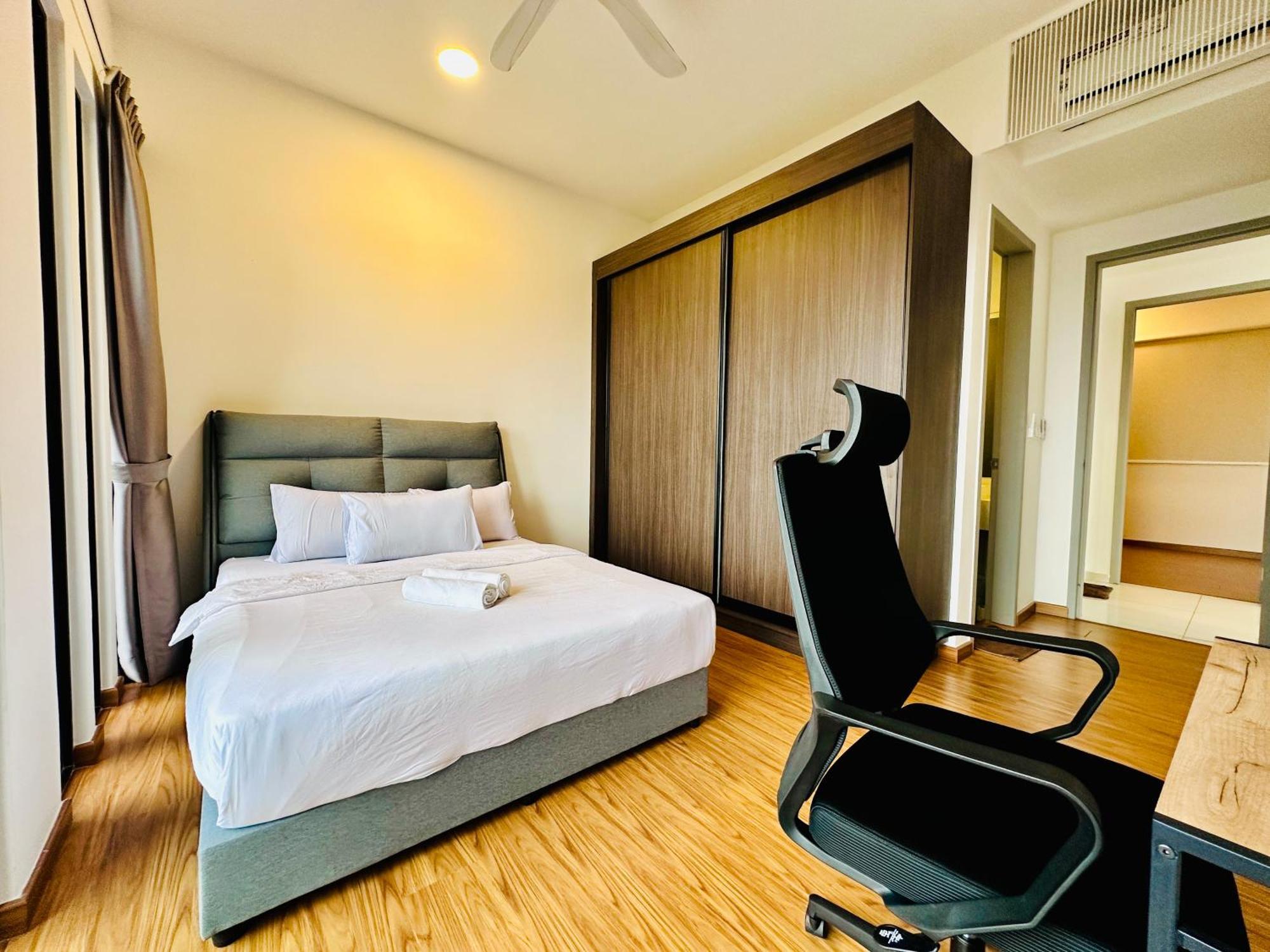 New Georgetown Instagramable 2Br Homestay For 10Pax 无敌美景两房民宿 Beacon Executive Suite Bagian luar foto