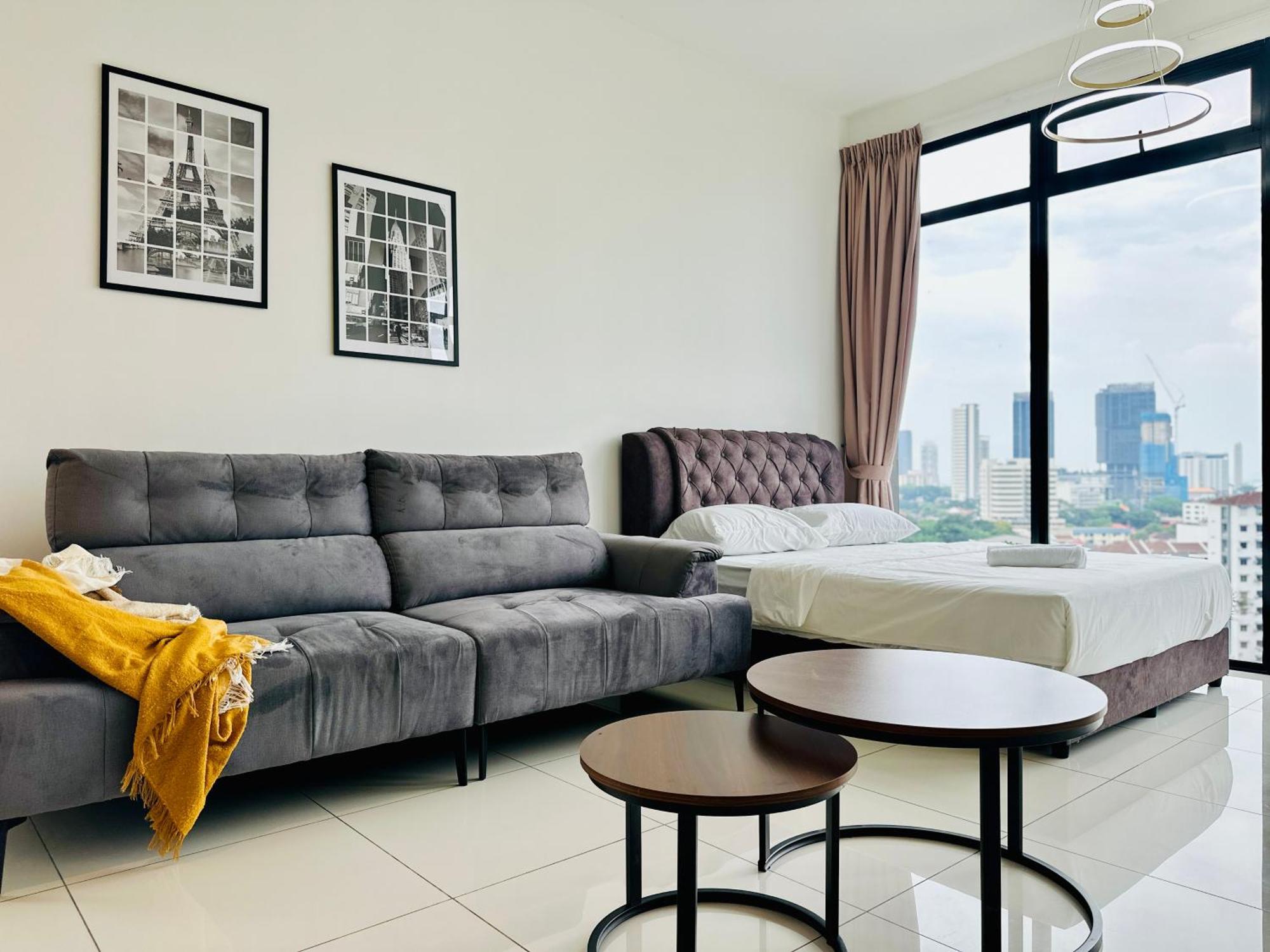 New Georgetown Instagramable 2Br Homestay For 10Pax 无敌美景两房民宿 Beacon Executive Suite Bagian luar foto